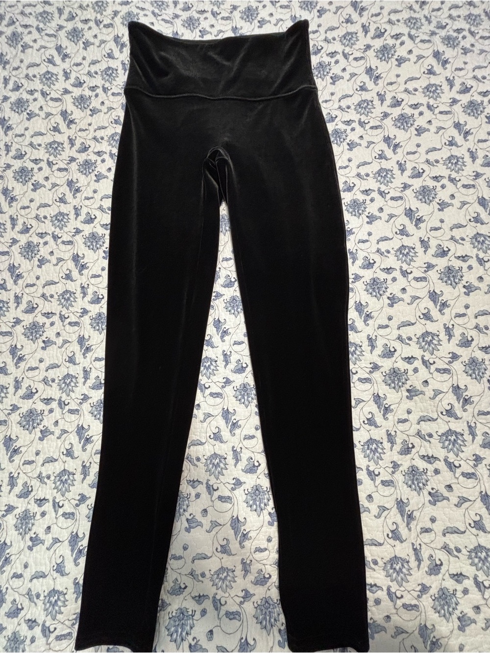 Spanx black velvet size Large leggings bodycon